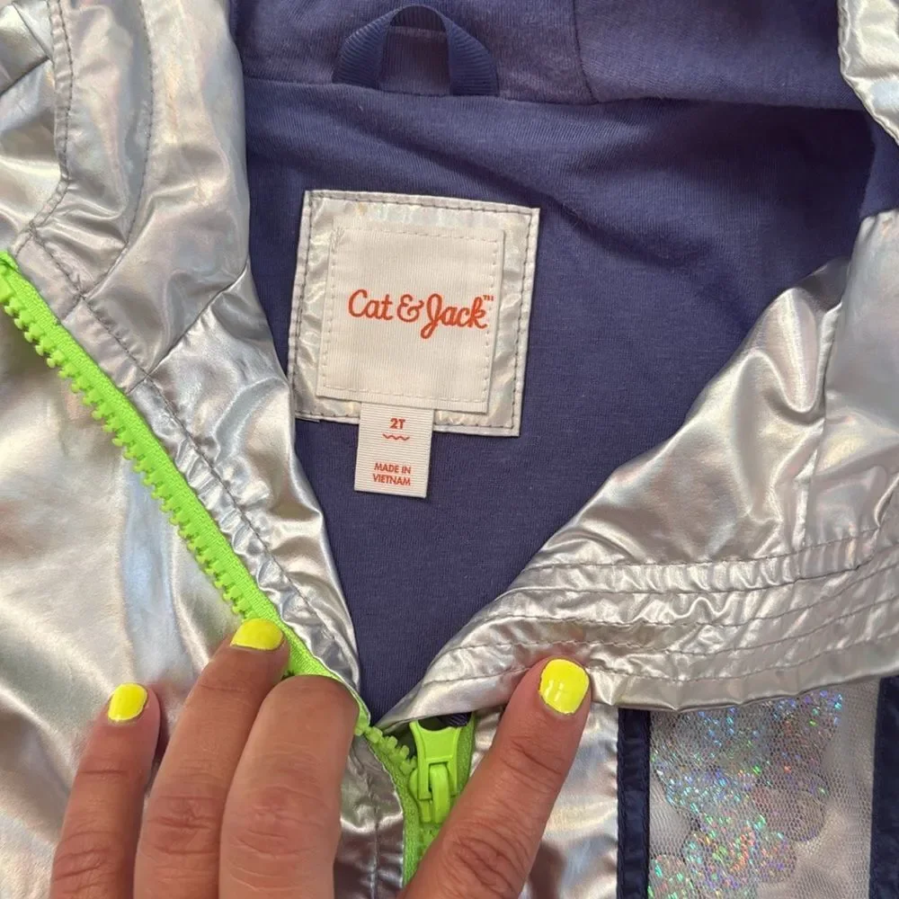 Cat and Jack Toddler Boy’s Silver Alien Windbreaker Jacket Sz 2T
